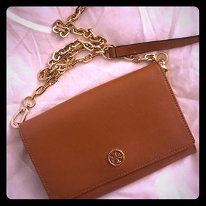Tory Burch Robinson Chain wallet